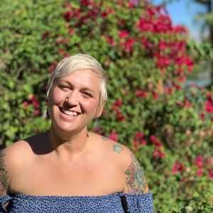 Meet your Posher, Cecily